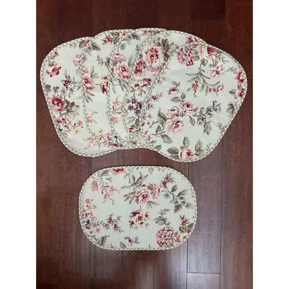 Reversible Shabby Chic Floral and Gingham Quilted Fabric Placemats, Set of Six